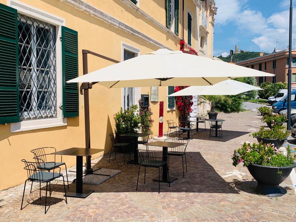 Relais Real Collegio Hotel Noli Exterior foto