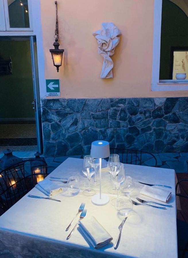 Relais Real Collegio Hotel Noli Exterior foto